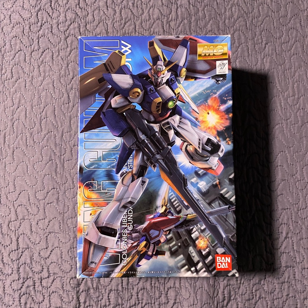 Bandai MG Wing Gundam Lot/3 Assembled Gundams